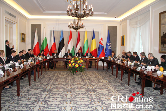 波兰总统:北约华沙峰会的任务是加强北约军事