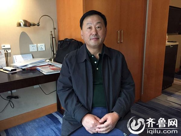 全国人大代表李玮:大力培养机构投资者 散户入