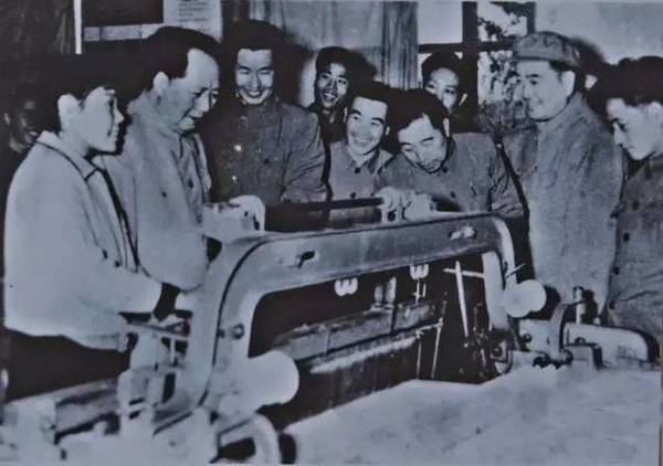  国家领导人到厂参观