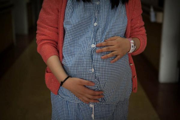 人大代表建议调整个税鼓励生两孩:可提高免征