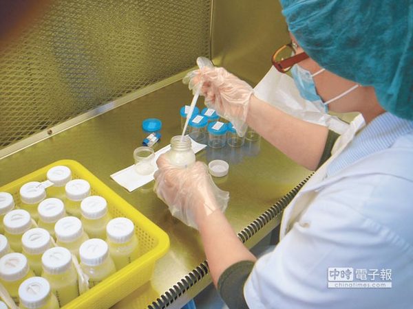 台网店母乳交易乱象丛生 立委要卫福部管管