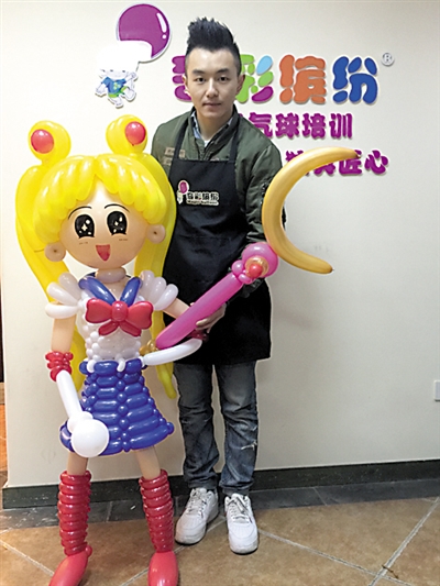 陈曦和他的作品。