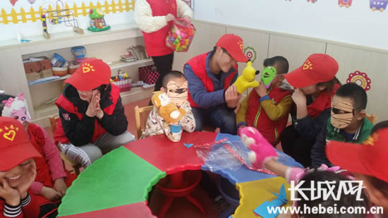 河北经贸大学志愿者协会开展关爱特殊儿童服务