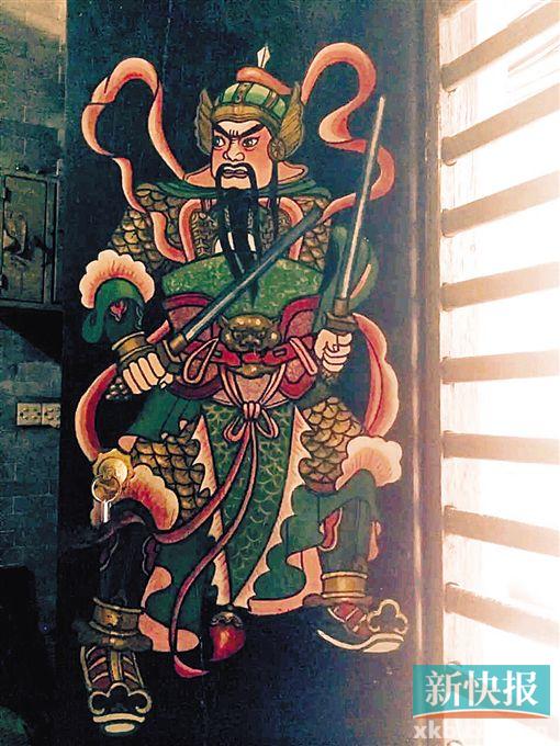 ■八和会馆的门神,守护着无数沧桑故事。