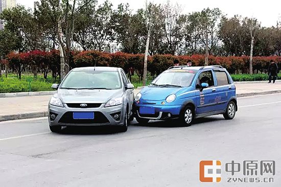 郑州交警微信处理交通事故上线试运行 拍几张