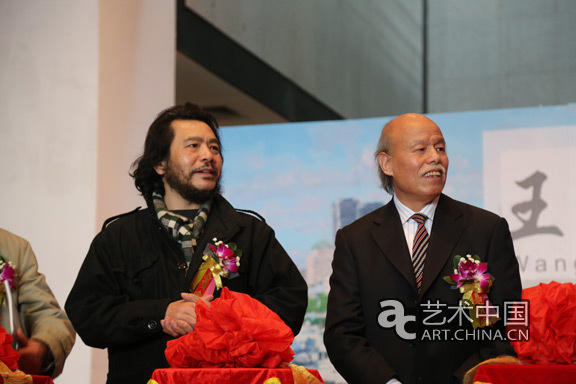 王垂油画展在广州美院大学城美术馆开幕