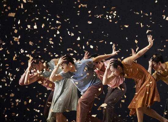 　　台湾青年编舞家伍国柱代表作“云门舞集2”《断章》将参加今年的上海国际艺术节。