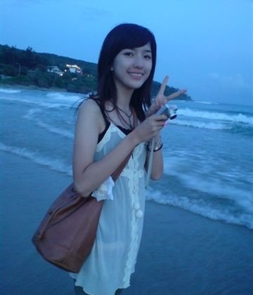 天津大学美女王琪一