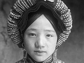 清纯神秘的旧时藏族美女
