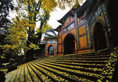 在册茅山道士还有几十个 "穿墙术"等属艺术夸张_江苏频道_凤凰网