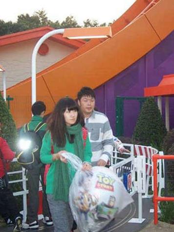 杜海涛首度承认已分手 节目中频被整网友抱不