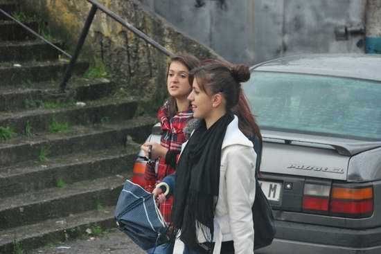 探访神秘的欧洲最穷国 房子有点夸张_频道_凤