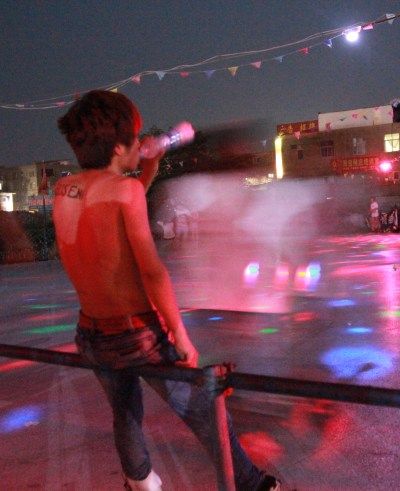 揭秘游戏机代工巨头富士康:女员工做 <em>兼职</em> _游