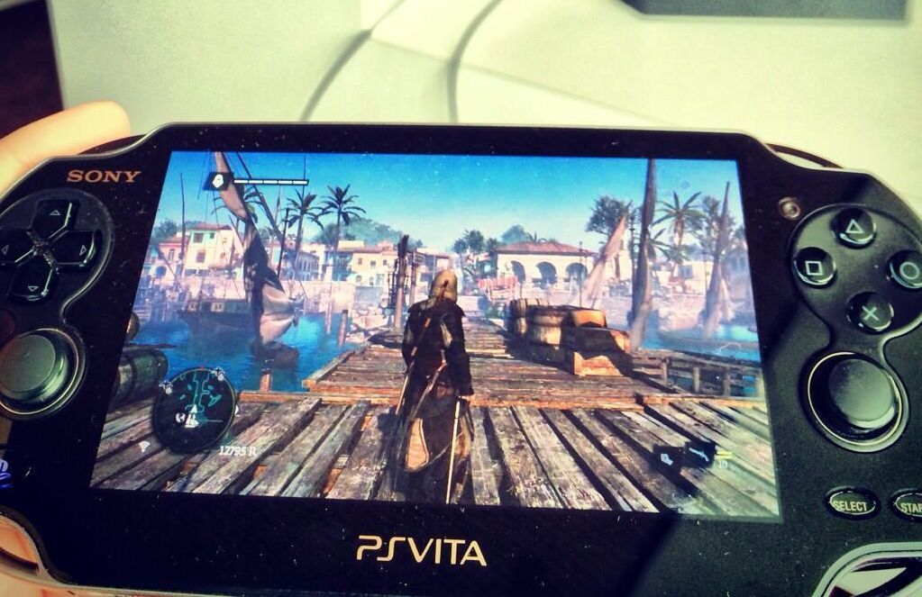 PS4与PSV联机玩游戏体验 小屏幕控制大屏幕