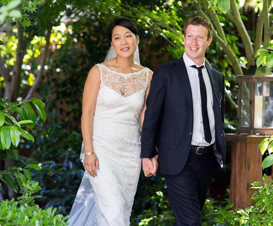 facebook创始人扎克伯格与华裔女友低调结婚