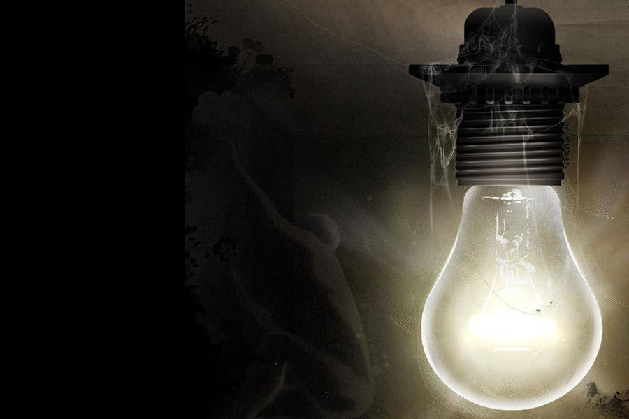 知名度远超特斯拉的爱迪生，大众认为他发明了电灯，其实事实并非如此，他只不过认真总结和改进了前人制造的22种灯泡。爱迪生没有发明第一个电灯泡，而是发明了第一个能实际应用于商业的白炽灯。爱迪生应用了碳化的纤维细丝作为发光材料，延长了使用寿命，但其实英国发明家约瑟•斯旺在此之前已经使用。