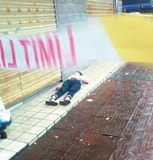 游戏须适度!大学生通宵上网6小时猝死街头