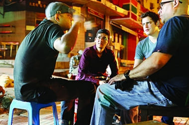 南师大外一违建小店要拆 老外扎堆跑来伤感