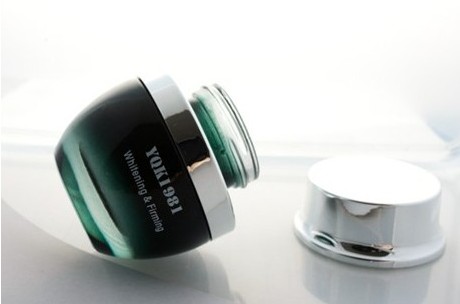 冬日必备护肤品 盘点明星保养最爱单品