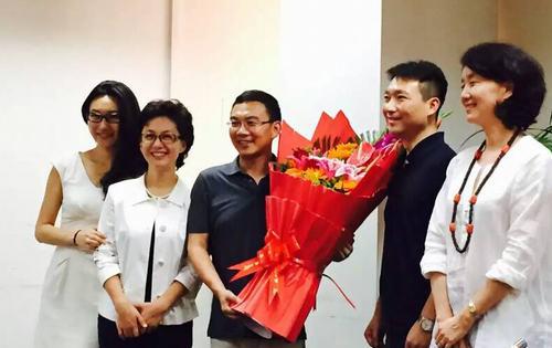 央视同事为郎永淳饯行 康辉海霞李修平等出席