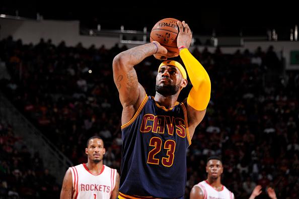 詹姆斯承认微调罚球动作 称多位专家给他提意