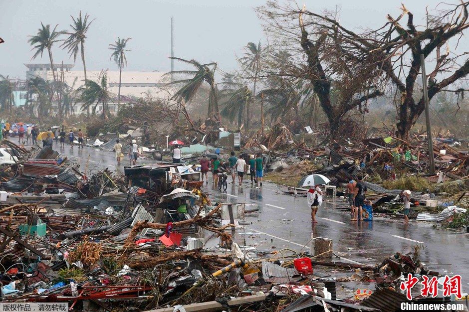菲律宾官员称台风或致上万人死亡 发现数百遗