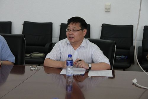 王福利就加强作风建设听取意见