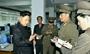金正恩赞“阿里郎”手机好用