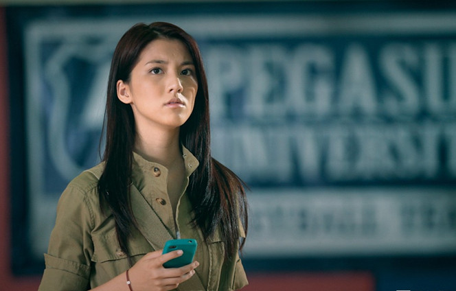 郑爽吴千语提名金像奖 天娱喜获金像双黄蛋