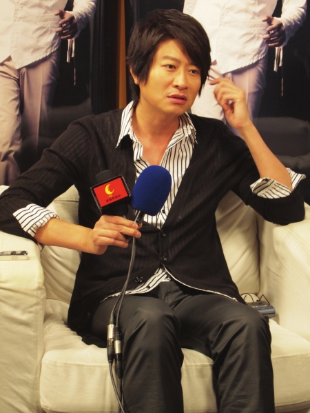 痛击唱片业萧条后,昨日来蓉的游鸿明也承认此现状,并直言"2004年我就