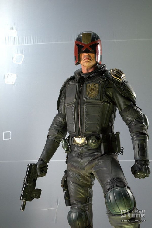 《特警判官》定档3月1日 3D百人枪战引痛感共