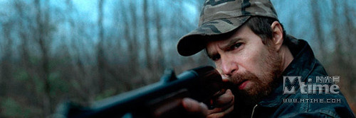 山姆·洛克威尔饰猎鹿人