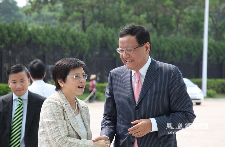 香港商务及经济发展局局长刘吴惠兰参访凤凰卫视