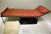 Louis Vuitton 1891年的旅行床