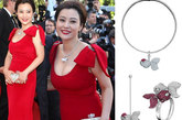 女演员郝蕾身着Marchesa2012定制的红裙亮相，她选择和礼服搭配的配饰价值百万，是麒麟珠宝QinQin系列18K白金镶钻镶红宝首饰，可爱的金鱼样式，俏皮灵动非常讨喜。

