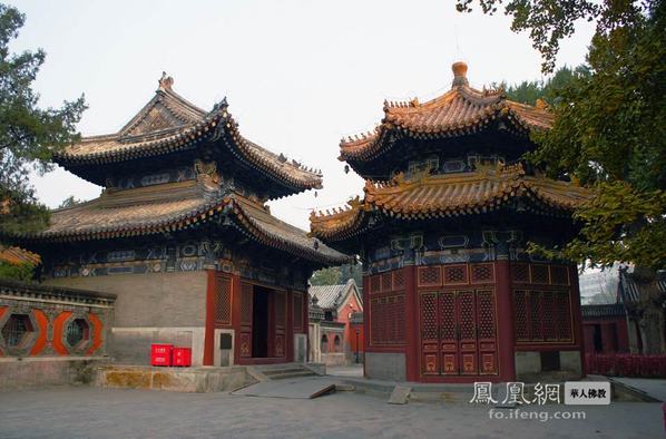 默默无语的敕建护国万寿寺