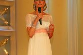2007年5月16日，Diane Kruger身穿CHANEL白色双层礼服裙主持第60届戛纳电影节开幕。