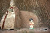 法华寺的石窟共有四处，第一处在山壁最下层，有石窟2龛。一龛为观世音菩

萨，一龛为地藏菩萨。其中一龛有题记。（图片来源：凤凰网华人佛教  摄影：萧恩）