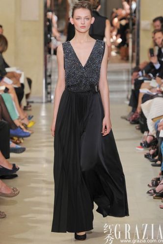 再定义女人味：Bouchra Jarrar 2012秋冬高级定制