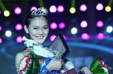 记者在网上找到了2012全球比基尼小姐中国大赛的官方网站，在页面上所展示的60名参赛选手中，并没有搜索到63号选手赵美娟的资料。记者搜索本次活动前期的其他相关宣传稿件，也没有发现赵美娟的信息和图片。