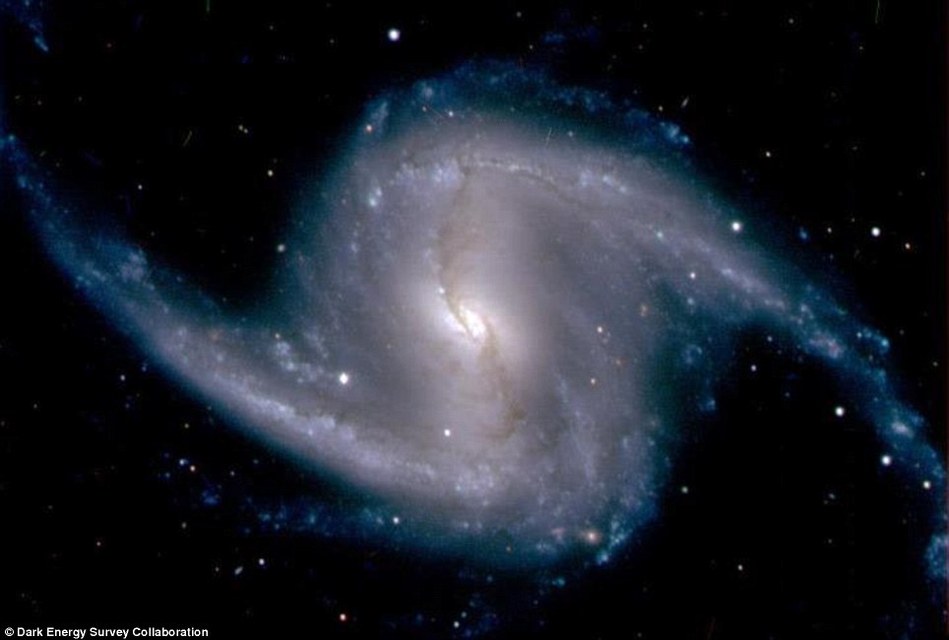 暗能量相机拍摄80亿年前星光 或解释宇宙为何