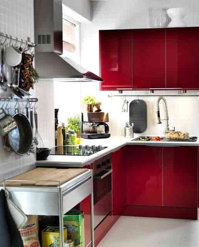 巧用现代生活空间 周到好用的小厨房解除装修烦恼