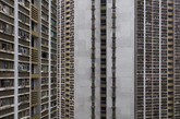 香港令人窒息的高密度住宅群。（实习编辑李丹）