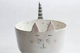 Marta Turowska是来自波兰的艺术家。Marta设计完成了这些奇特的陶瓷碗，他们看起来像我们最喜欢的动物——猫、狐狸或者是鲸鱼。（实习编辑：李黎星）