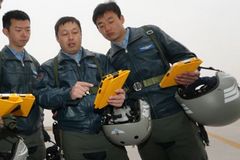 飞豹部队疑用国产Pad推演战法
