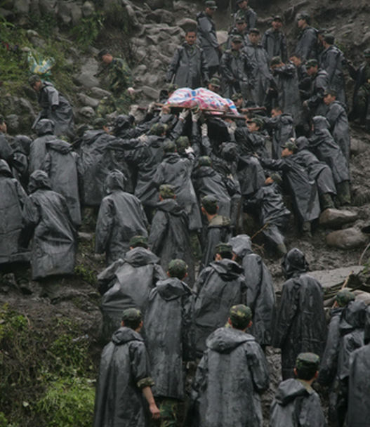 子弟兵和老百姓简谱_人民子弟兵的事迹