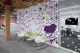 Adobe的新办公室位于美国旧金山Townsend 街410号，一共四层，总面积达4088平方米，室内十分独特。