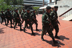 泰国民众与军方冲突照片