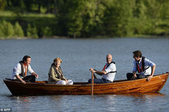 卡梅伦、默克尔与瑞典、荷兰首相划船