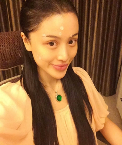 飞人刘翔与女演员葛天领证结婚 婚后与父母同住豪宅